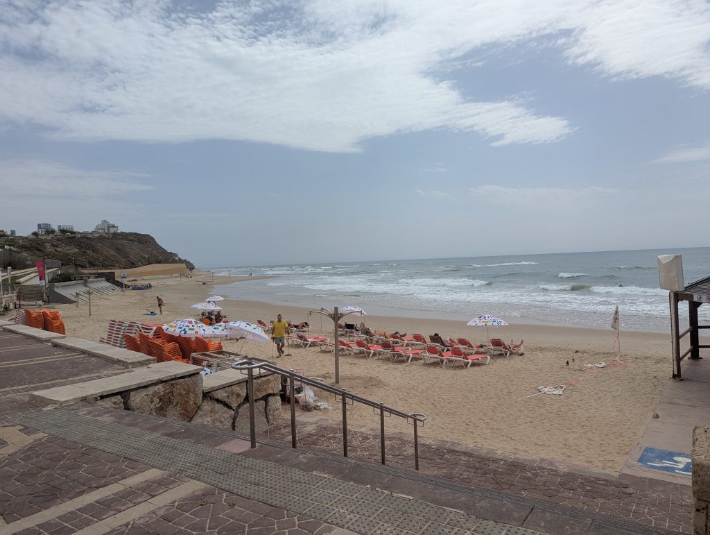 ajami beach - givat aliya beach