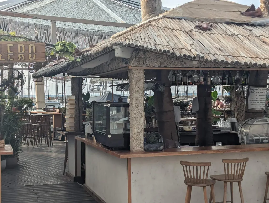 Stolero thatched bar counter at Gordon Pool by the Tel Aviv Marina