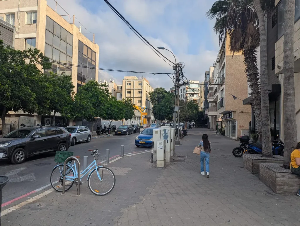 Shaded sidewalk and bike lane on Yirmiyahu Street, Tel Aviv